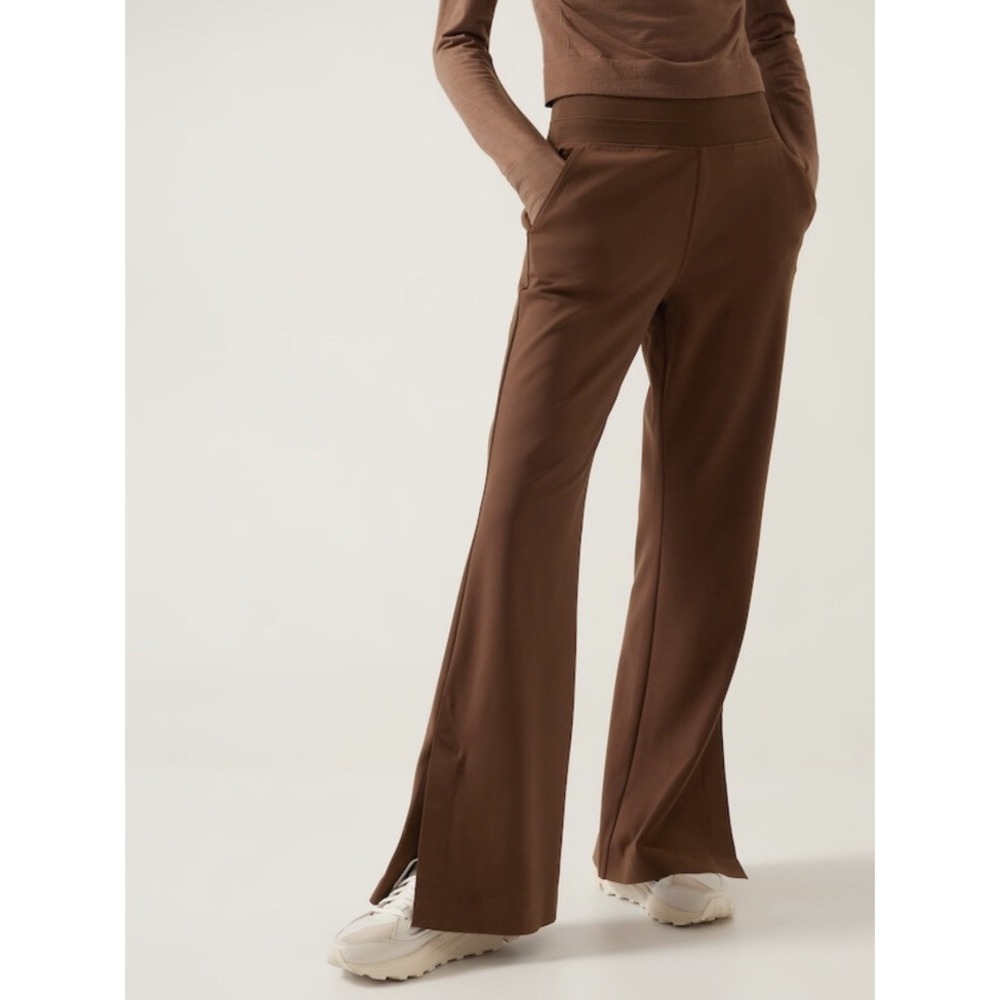 Athleta Brooklyn Heights Wide Leg Pants Brown Size M High Rise Travel Trousers